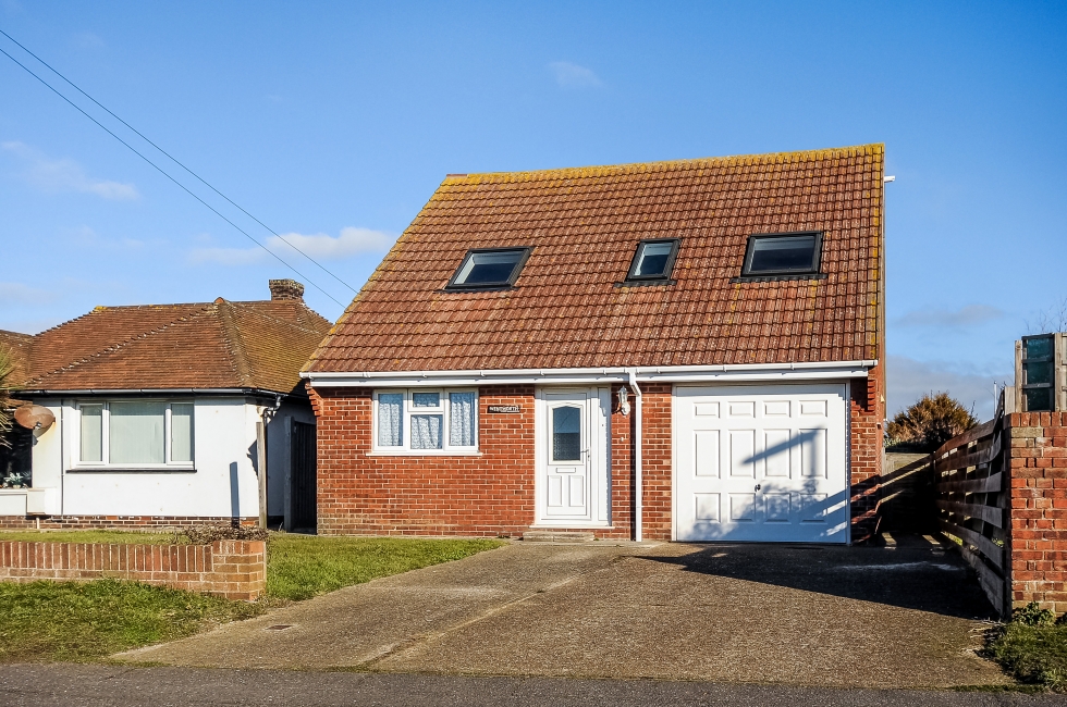 Property for Sale, Bracklesham Bay Wentworth, Fam Road Baileys